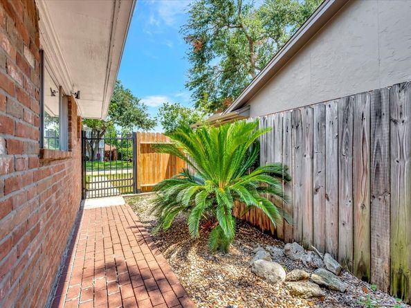 20815 Park Pine Drive, Katy TX 77450