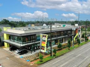1124 Ashland Street, Houston TX 77008