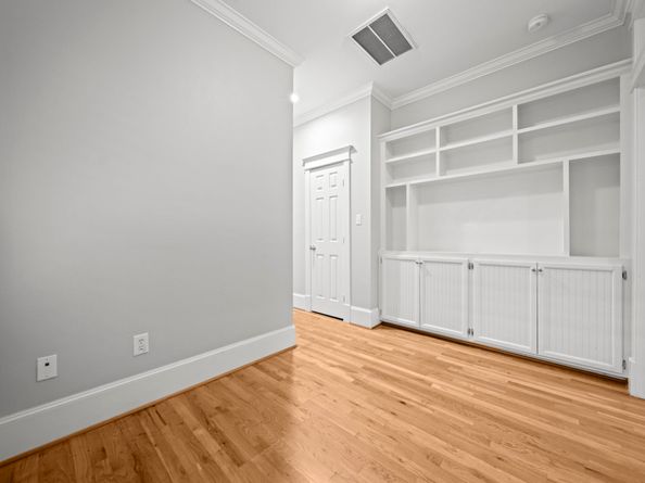 1124 Ashland Street, Houston TX 77008