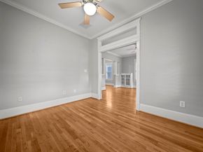 1124 Ashland Street, Houston TX 77008