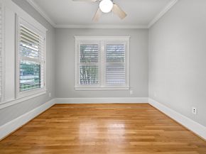 1124 Ashland Street, Houston TX 77008
