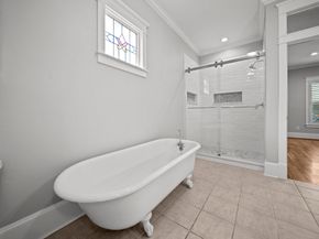1124 Ashland Street, Houston TX 77008