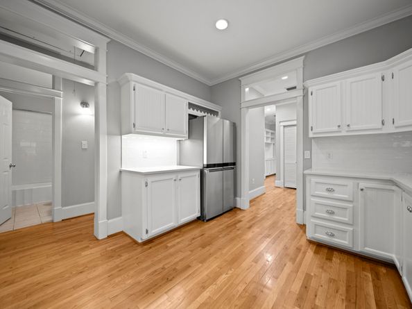 1124 Ashland Street, Houston TX 77008