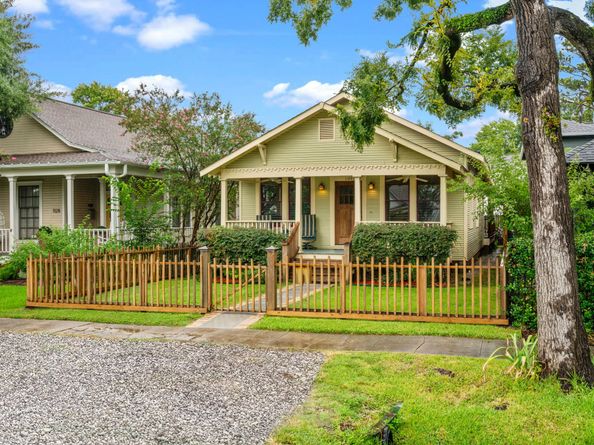 1124 Ashland Street, Houston TX 77008