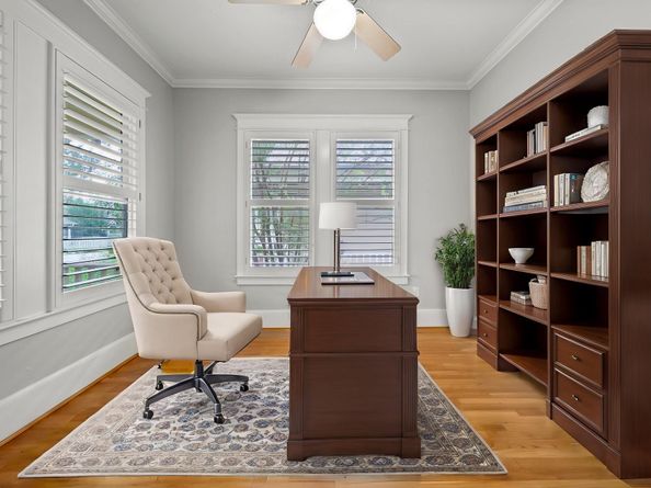 1124 Ashland Street, Houston TX 77008