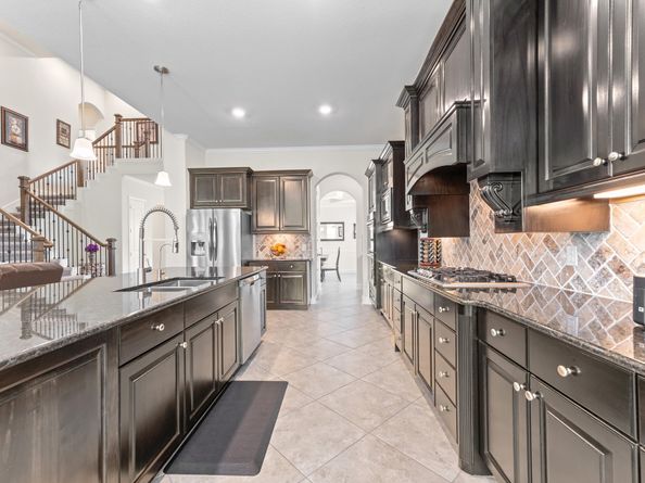 1402 Graystone Hills Drive, Conroe TX 77304