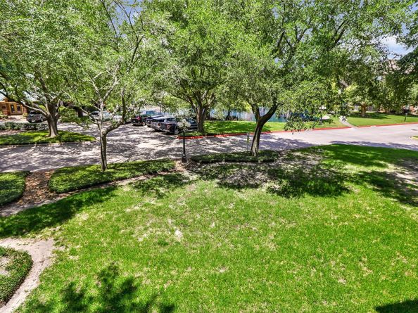 2803 Kings Crossing Drive 303, Houston TX 77345