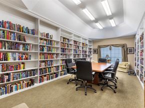 2803 Kings Crossing Drive 303, Houston TX 77345