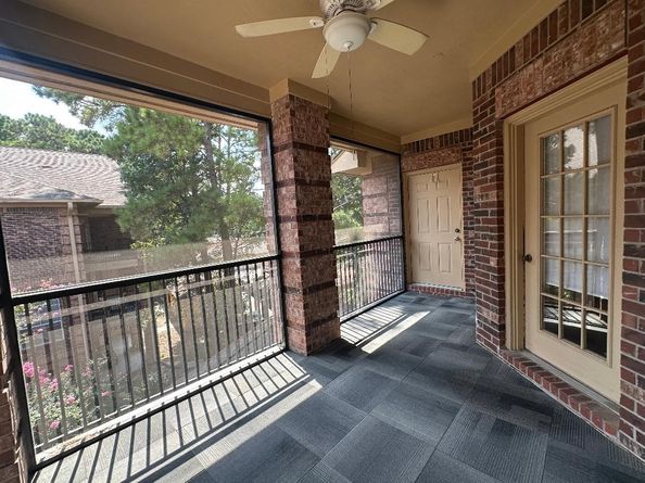 2803 Kings Crossing Drive 303, Houston TX 77345