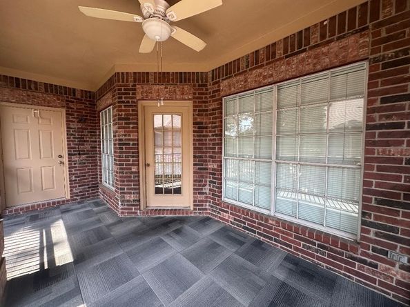 2803 Kings Crossing Drive 303, Houston TX 77345