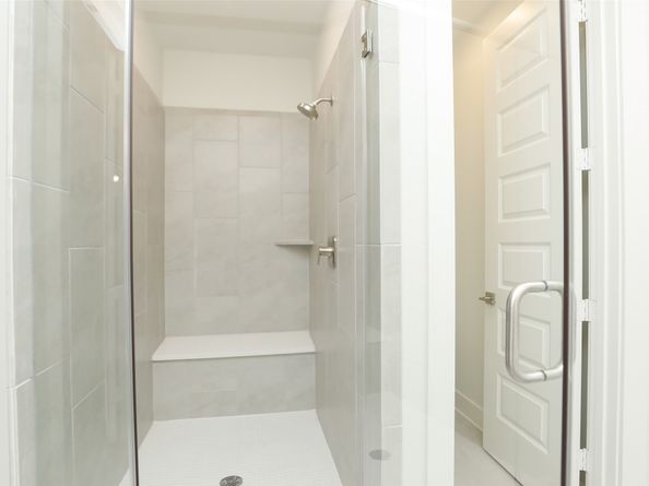 121A E 43rd Street, Houston TX 77018