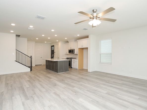 121A E 43rd Street, Houston TX 77018