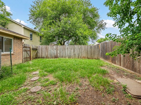 4710 Marburg Court, Houston TX 77066