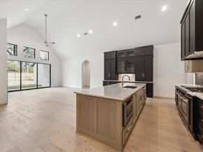 422 Venado View Court, Conroe TX 77304