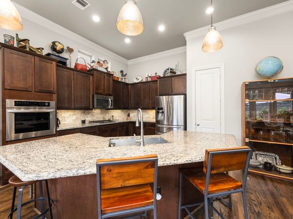 1616 Wrenwood Lakes, Houston TX 77043