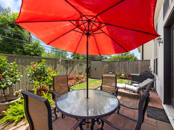 1616 Wrenwood Lakes, Houston TX 77043