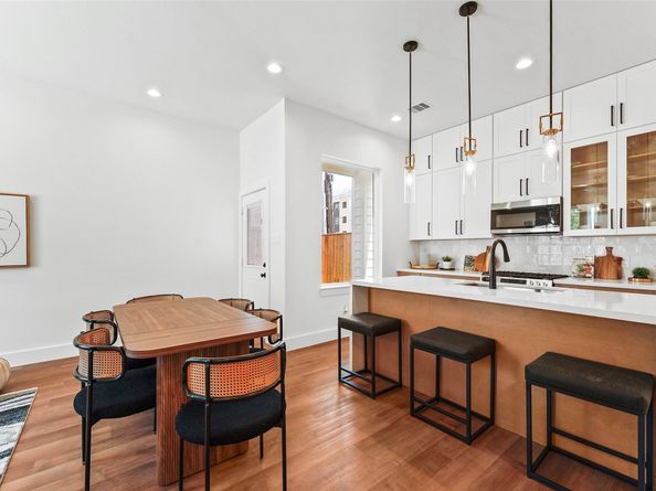 8916 Knoll Branch Dr Drive, Houston TX 77080