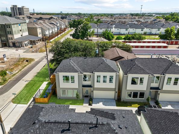 8916 Knoll Branch Dr Drive, Houston TX 77080