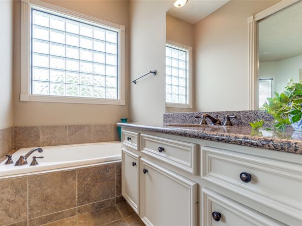 6710 Augusta Pines Parkway E, Spring TX 77389