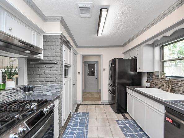 6307 Francis Marion Drive, Houston TX 77091