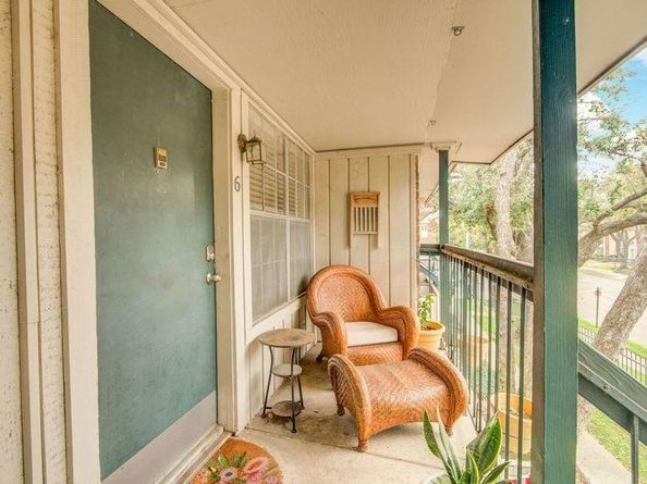 845 Augusta Drive 6, Houston TX 77057