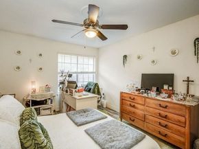 845 Augusta Drive 6, Houston TX 77057