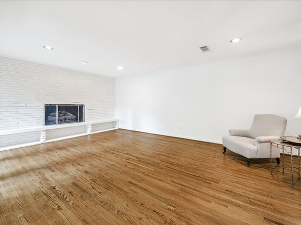 3838 Meadow Lake Lane, Houston TX 77027