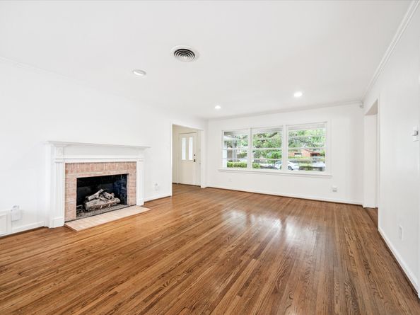 3838 Meadow Lake Lane, Houston TX 77027