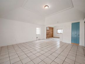 307 Gale Street, Houston TX 77009