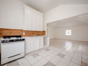 307 Gale Street, Houston TX 77009