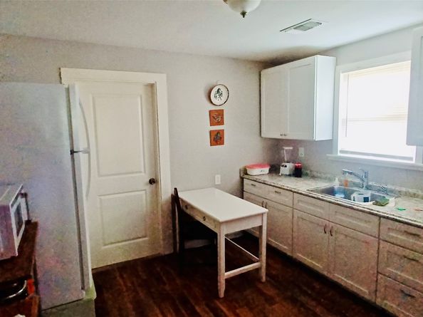610 Caplin Street, Houston TX 77022