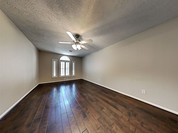74 Wimberly Way, Conroe TX 77385
