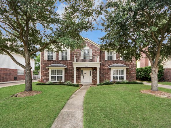 7807 Leaf Point Court, Houston TX 77095