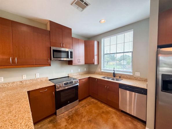 310 S Jensen Drive 2, Houston TX 77003