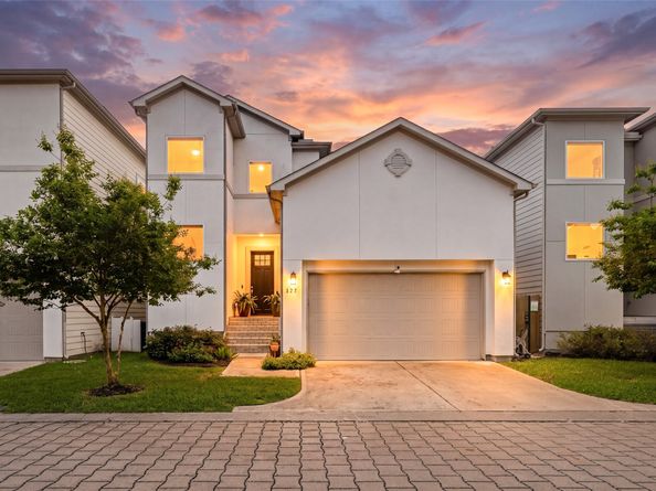 327 Yale Oaks Lane, Houston TX 77091
