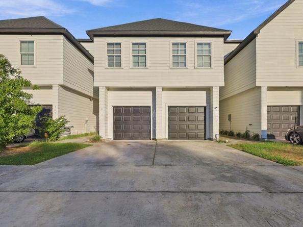 3237 Real Street A/B, Houston TX 77087