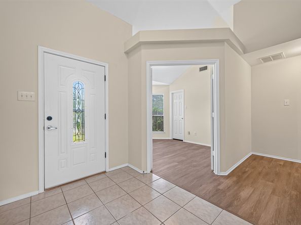 2111 Laurel Arbor Drive, Houston TX 77014