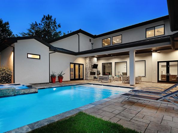 10 Kingscote Way, The Woodlands TX 77382