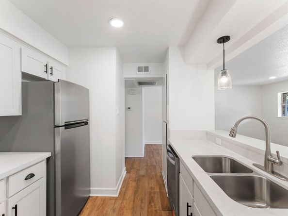 1016 E Tri Oaks Ln Unit 45 Lane 45, Houston TX 77043