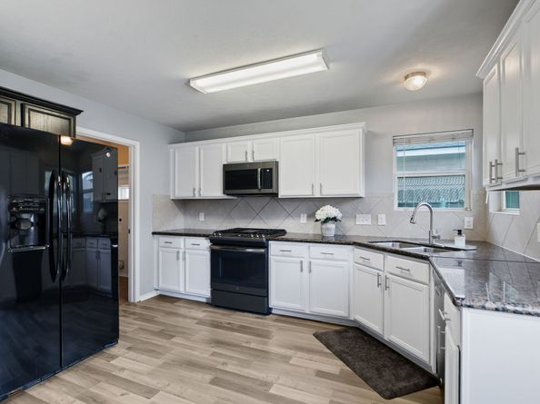 8610 Twillingate Lane, Houston TX 77040