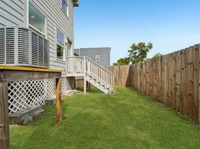 2206 Abernathy Street, Houston TX 77026