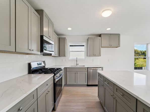 2206 Abernathy Street, Houston TX 77026