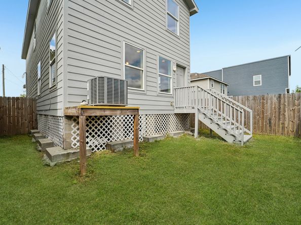 2206 Abernathy Street, Houston TX 77026