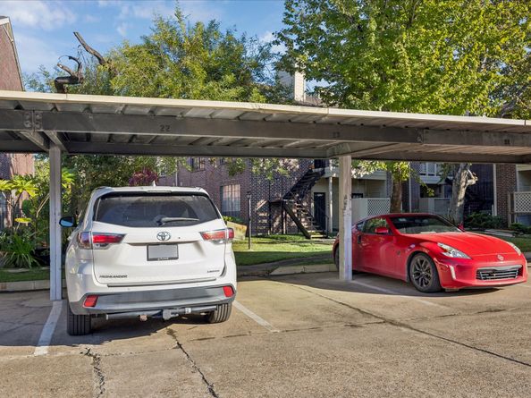 8055 Cambridge Street 37, Houston TX 77054