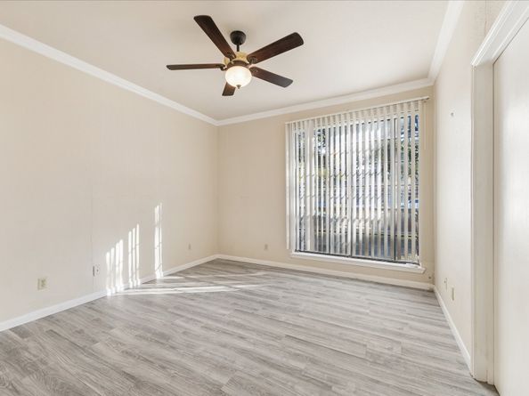 8055 Cambridge Street 37, Houston TX 77054