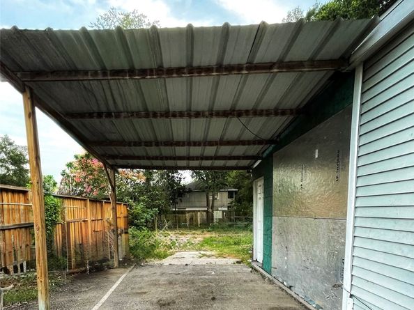 1928 E Crosstimbers Street, Houston TX 77093