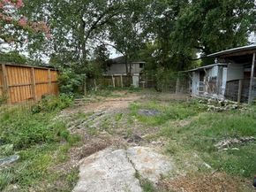 1928 E Crosstimbers Street, Houston TX 77093