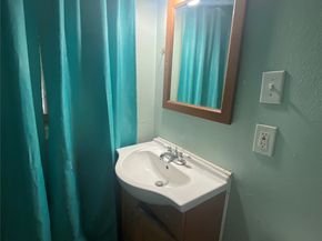 1928 E Crosstimbers Street, Houston TX 77093