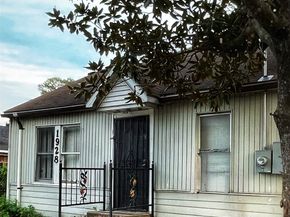 1928 E Crosstimbers Street, Houston TX 77093