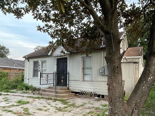1928 E Crosstimbers Street, Houston TX 77093